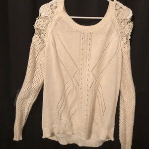 Maurice’s woman’s sweater